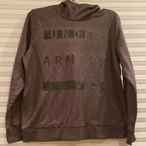 Under Armour woman's loose ColdGear Hoodie gray with logo front fleecy inside.